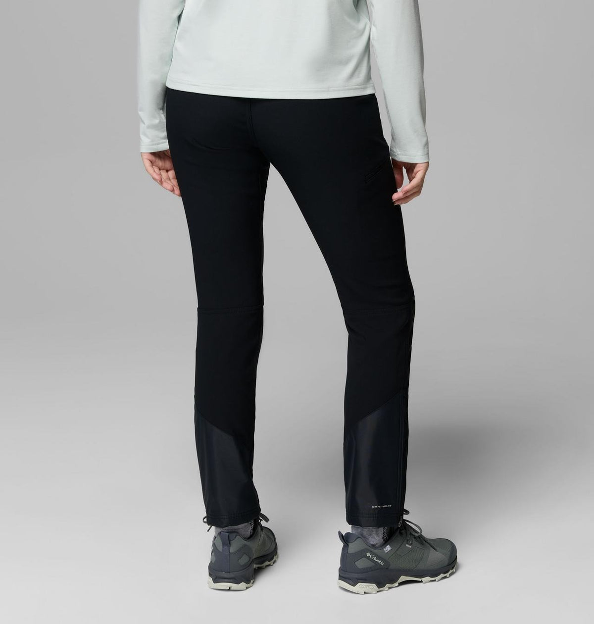 【Columbia】UAR34490 女款 超防潑水極暖軟殼長褲 黑色