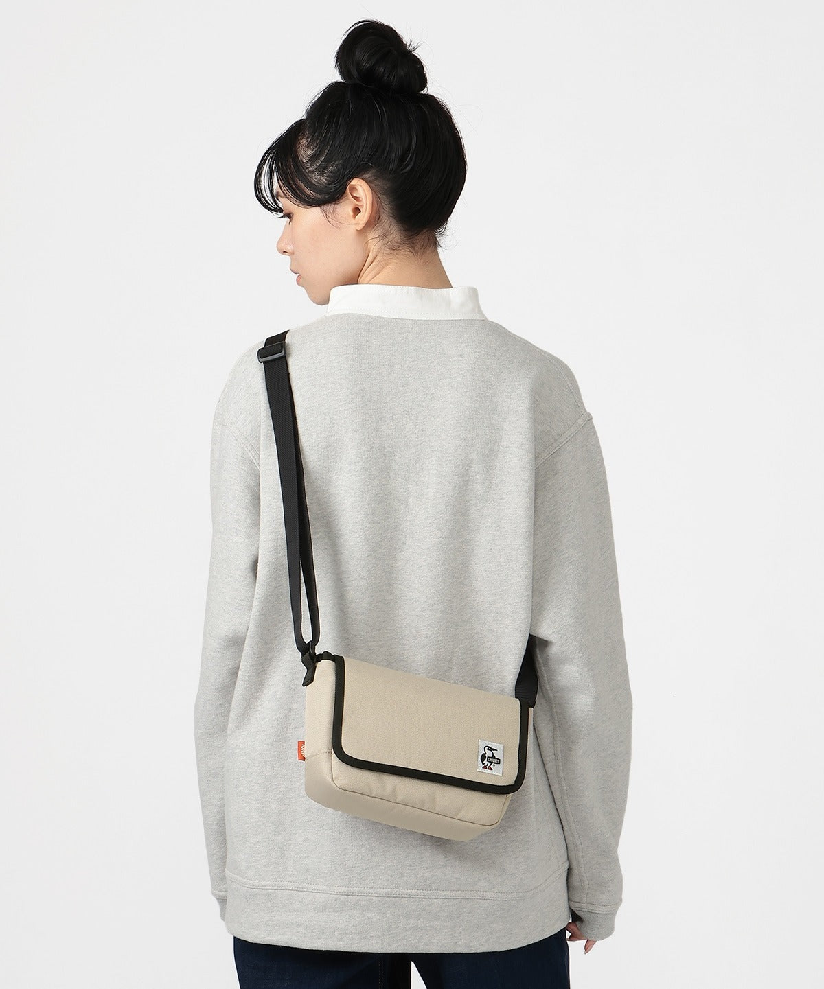 【CHUMS】CH604021 Small Camera Shoulder Bag相機肩背包 米灰色