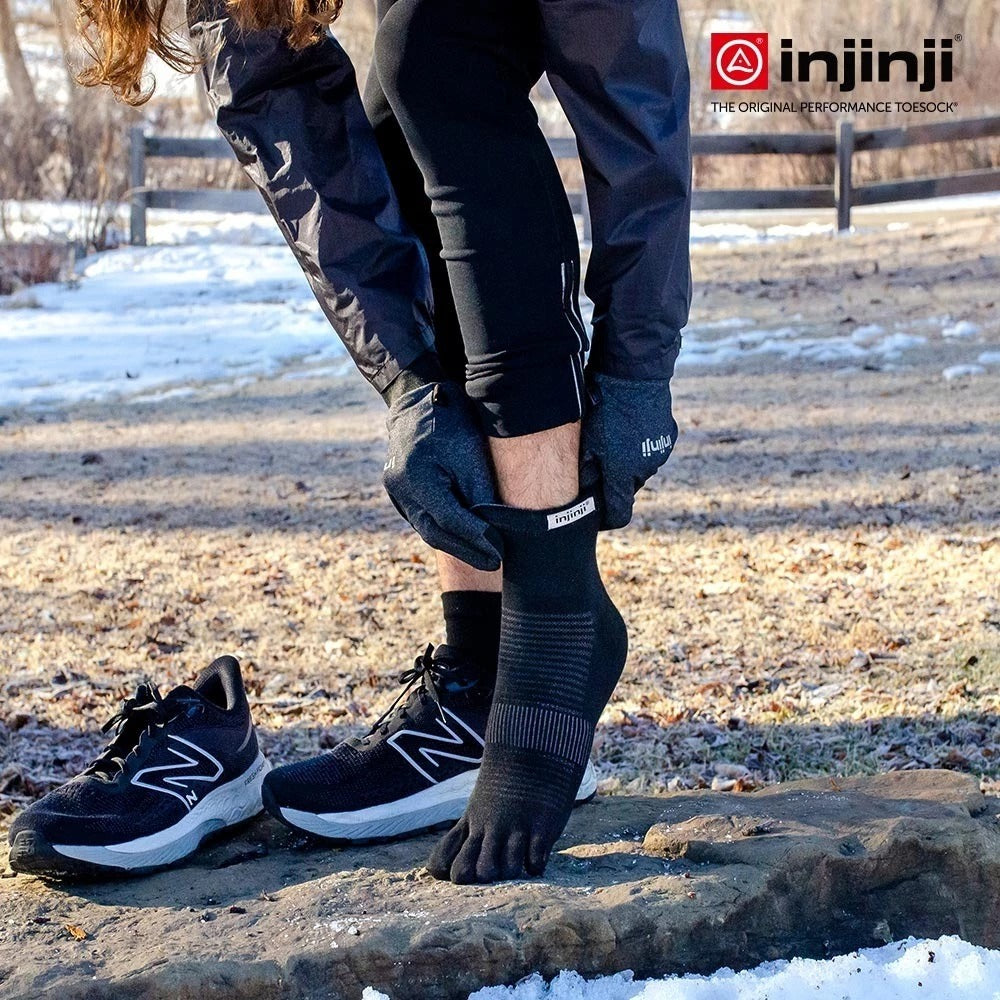 【injinji】NAA1295 中性款 Run輕量吸排五趾短襪NX 黑色